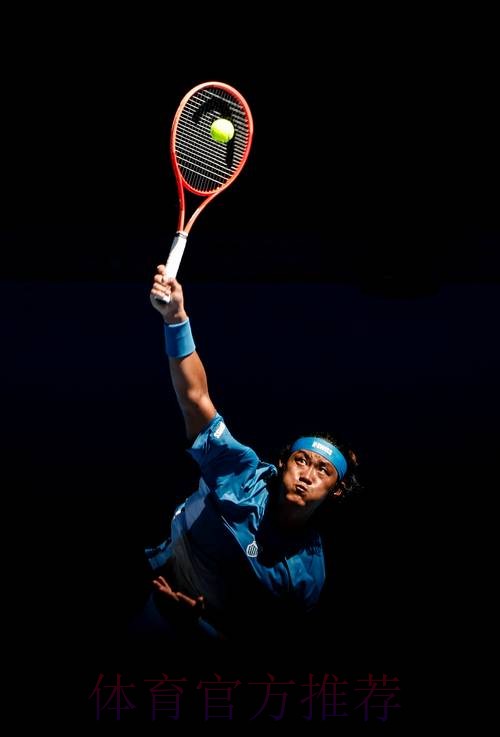 天王来了！周杰伦现场观战澳网男单首轮张之臻的比赛